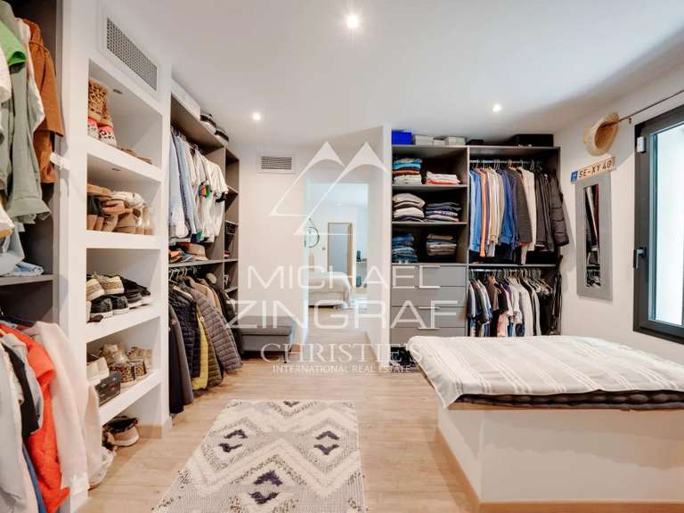 House Allauch - 4 bedrooms - 259m²