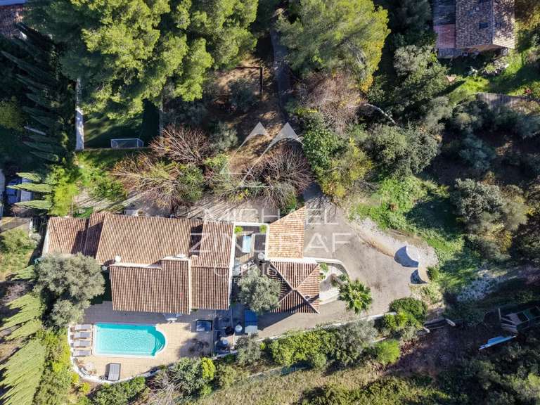 House Allauch - 4 bedrooms - 259m²