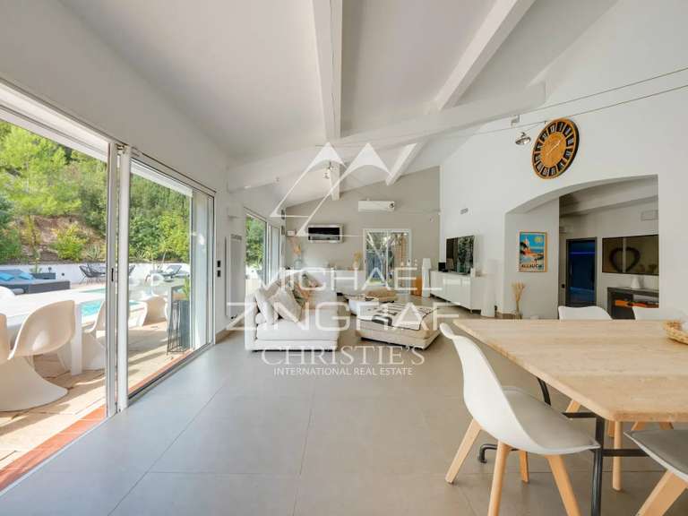 House Allauch - 4 bedrooms - 259m²