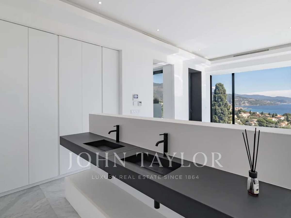 House Roquebrune-Cap-Martin