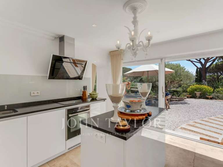 Maison La Croix-Valmer - 4 chambres - 180m²