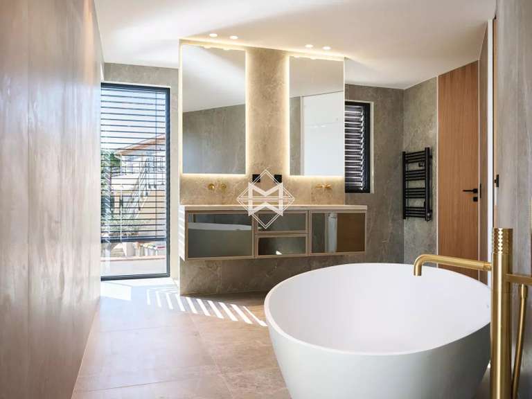 Maison Sainte-Maxime - 5 chambres - 354m²