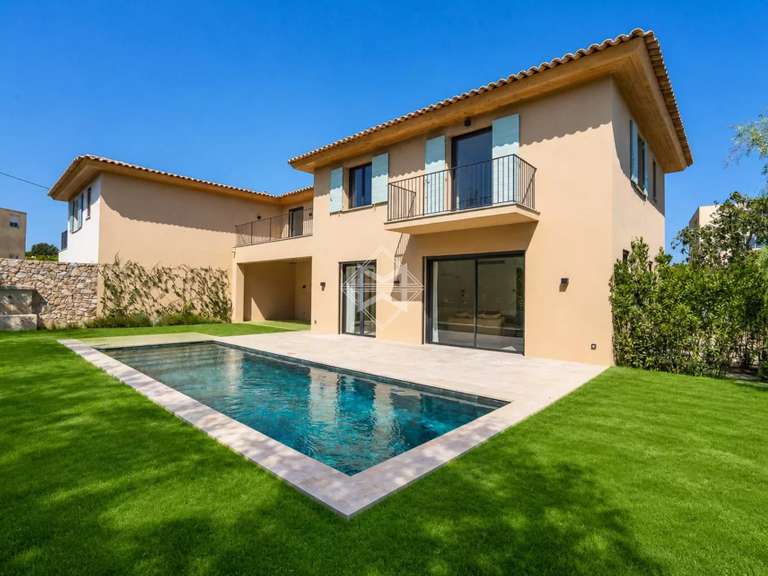 Maison Saint-Tropez - 5 chambres - 226m²