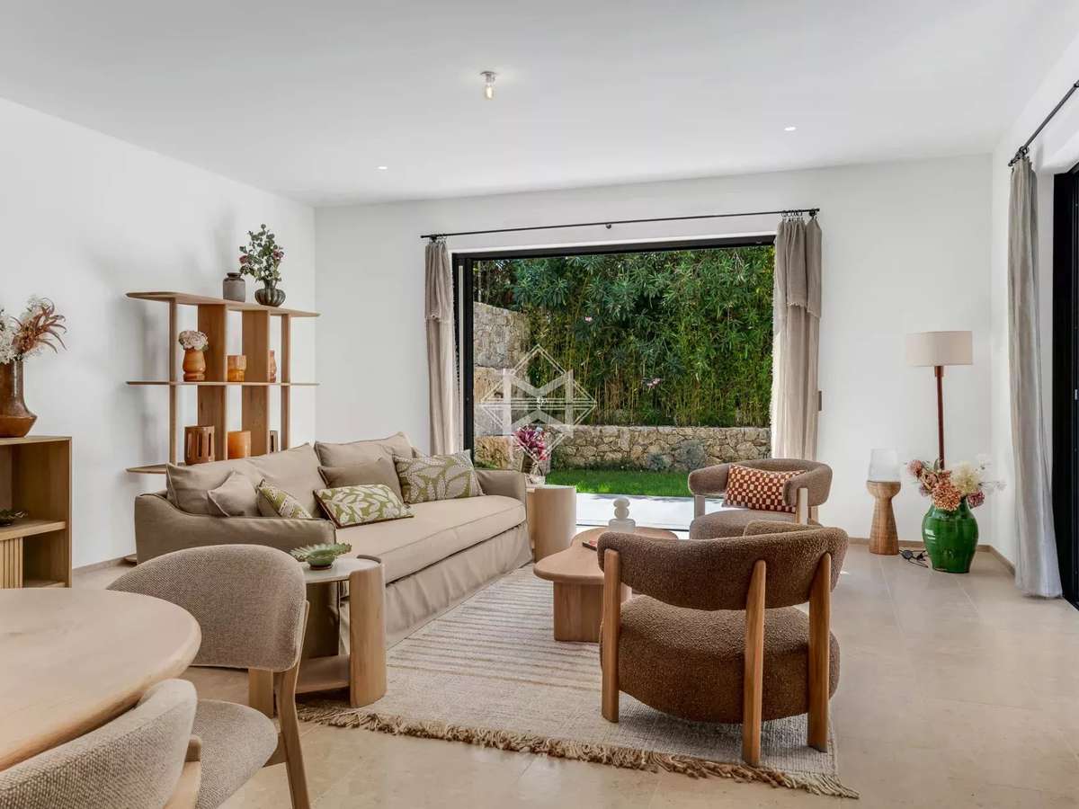 House Saint-Tropez