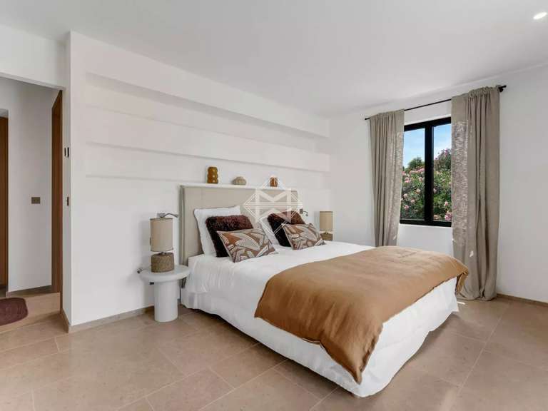 Maison Saint-Tropez - 5 chambres - 252m²