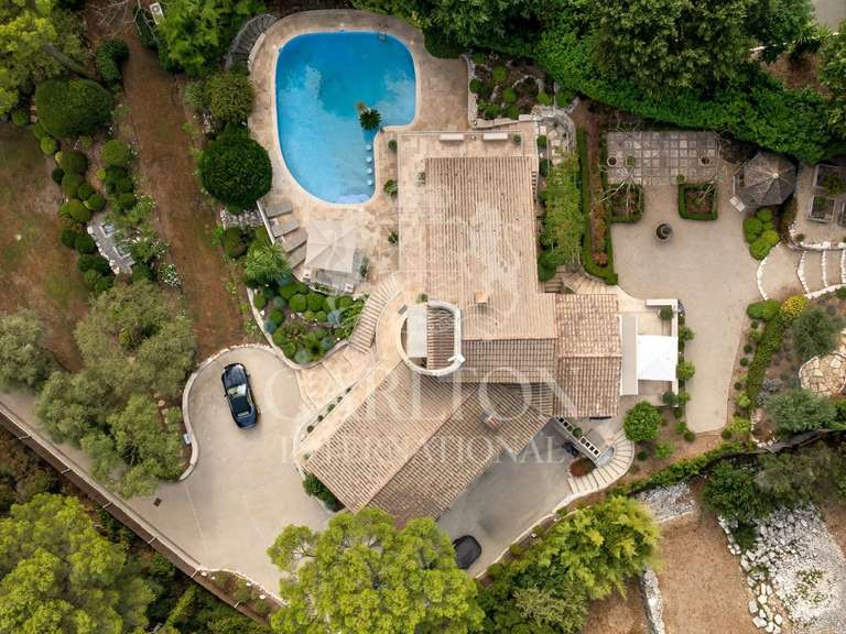 Maison Roquefort-les-Pins - 5 chambres - 400m²