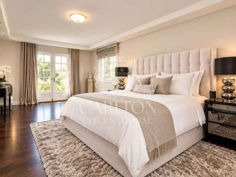 Maison Roquefort-les-Pins - 5 chambres - 400m²