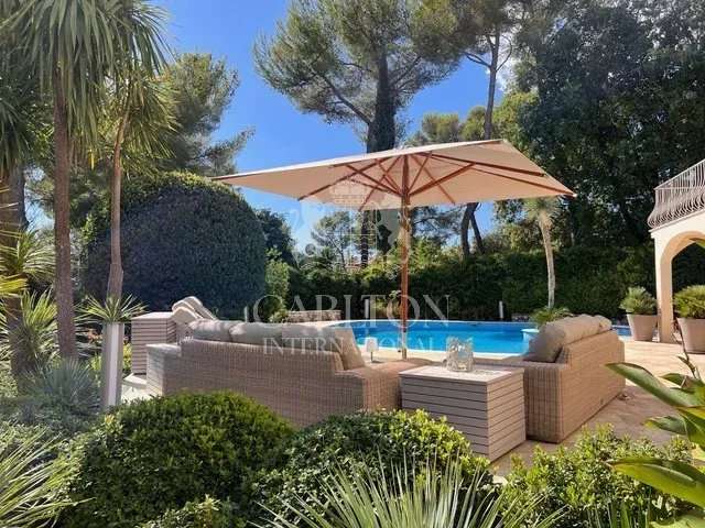 Maison Roquefort-les-Pins - 5 chambres - 400m²