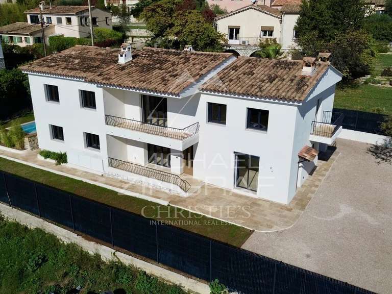 Maison Tourrettes-sur-Loup - 6 chambres - 245m²