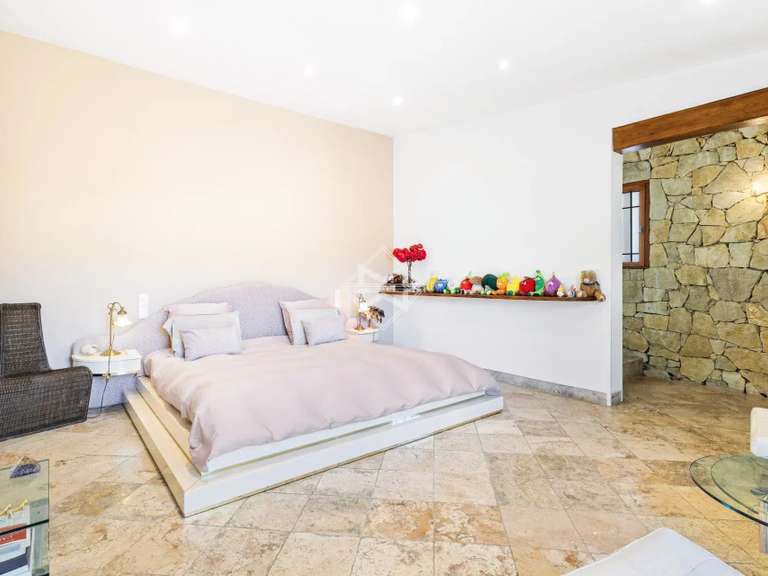 House Peymeinade - 3 bedrooms - 267m²