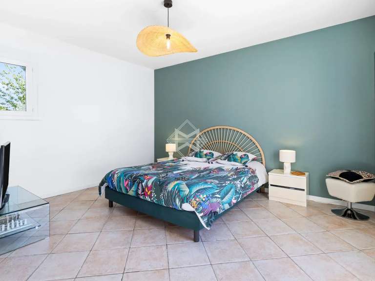 House Peymeinade - 3 bedrooms - 267m²