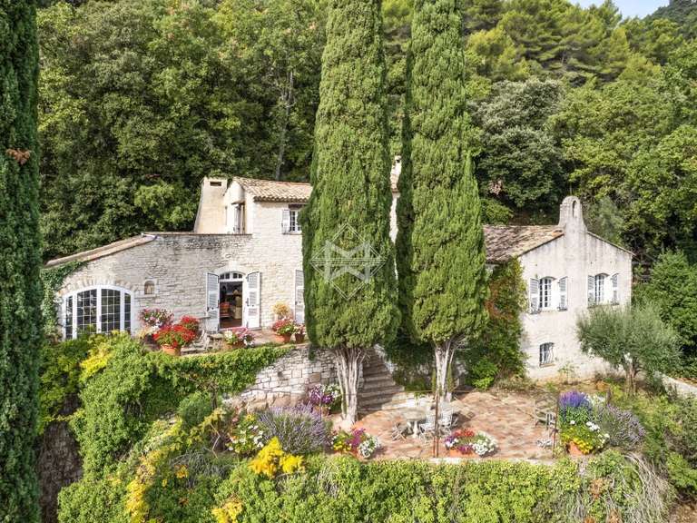 Maison Tourrettes-sur-Loup - 10 chambres - 500m²