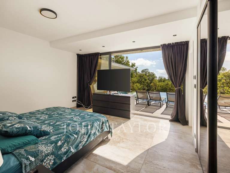 Maison Tourrettes-sur-Loup - 4 chambres - 234m²