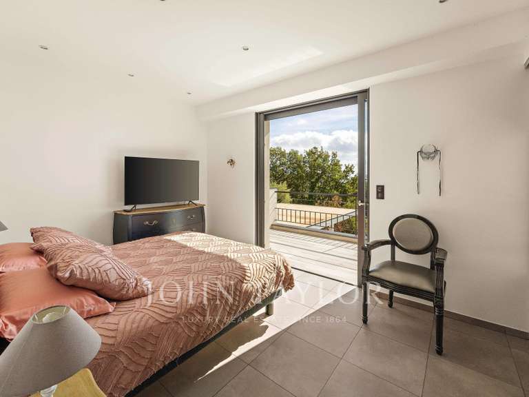 Maison Tourrettes-sur-Loup - 4 chambres - 234m²