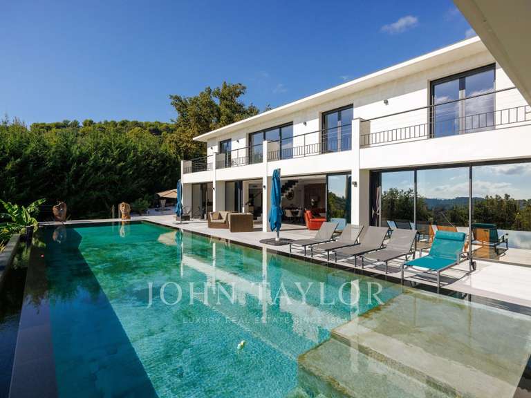 Maison Tourrettes-sur-Loup - 4 chambres - 234m²