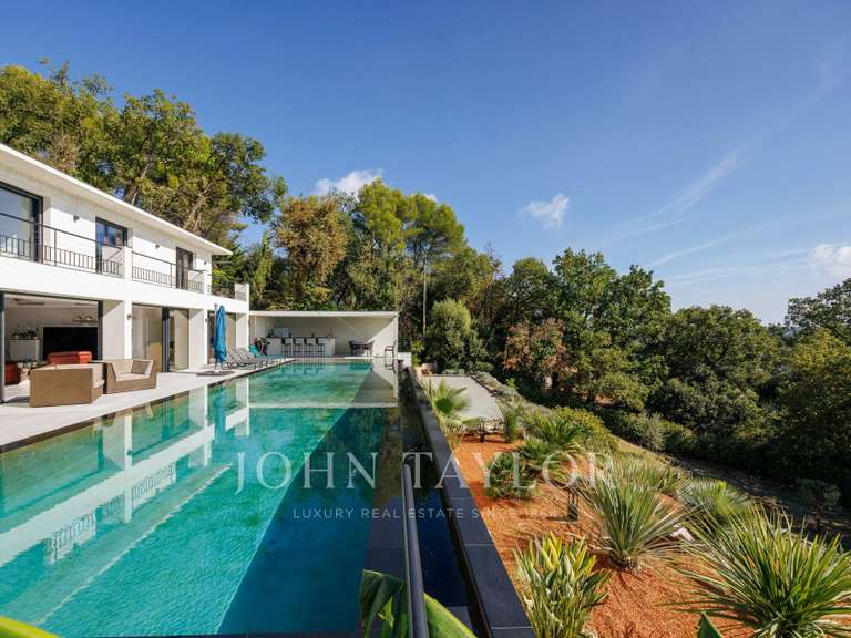 Maison Tourrettes-sur-Loup - 4 chambres - 234m²