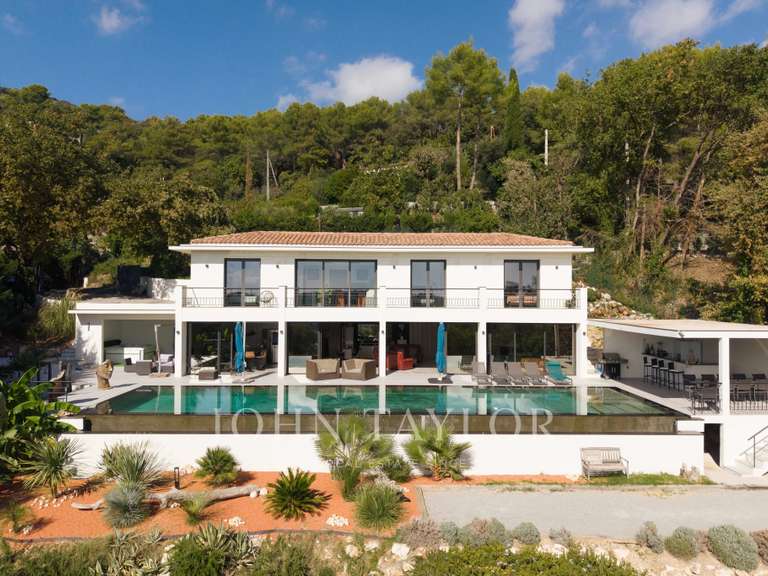 Maison Tourrettes-sur-Loup - 4 chambres - 234m²