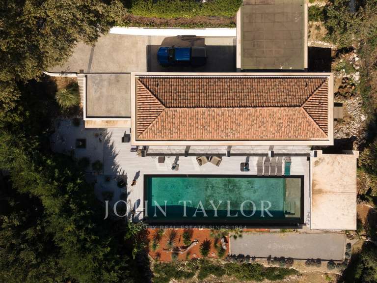 Maison Tourrettes-sur-Loup - 4 chambres - 234m²