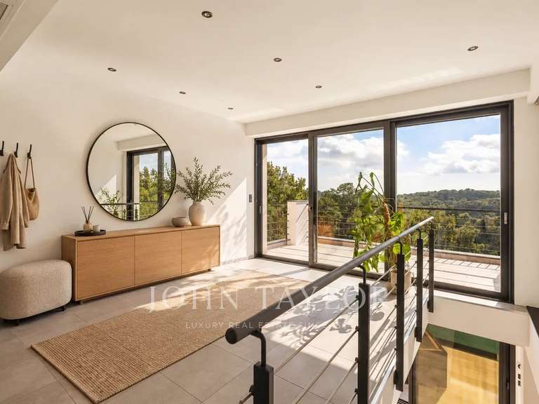 Maison Tourrettes-sur-Loup - 4 chambres - 234m²