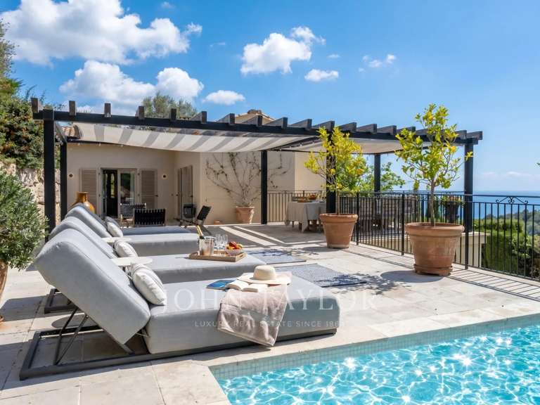 Maison Tourrettes-sur-Loup - 3 chambres - 142m²