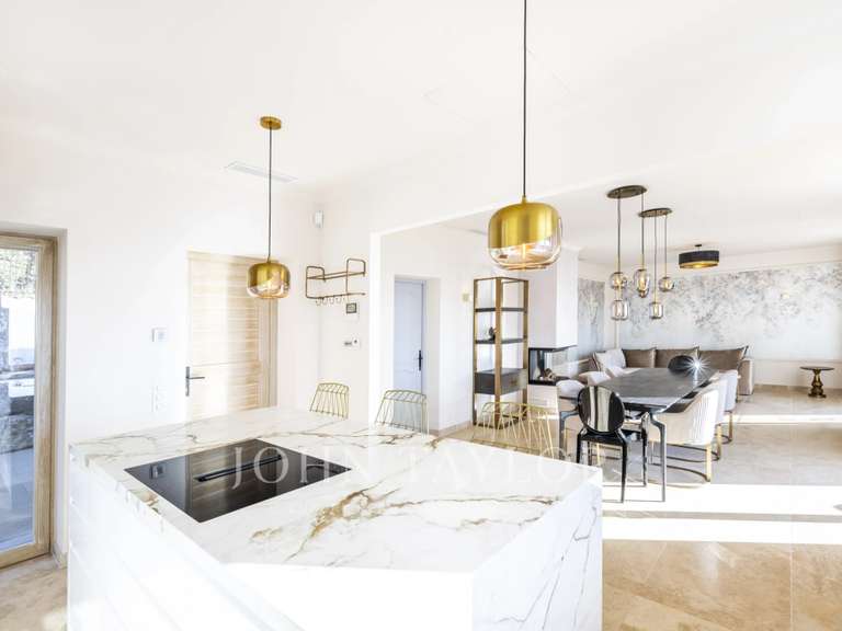 Maison Tourrettes-sur-Loup - 3 chambres - 142m²