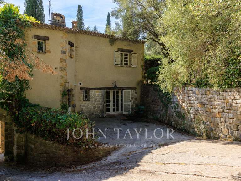 Maison Tourrettes-sur-Loup - 5 chambres - 416m²
