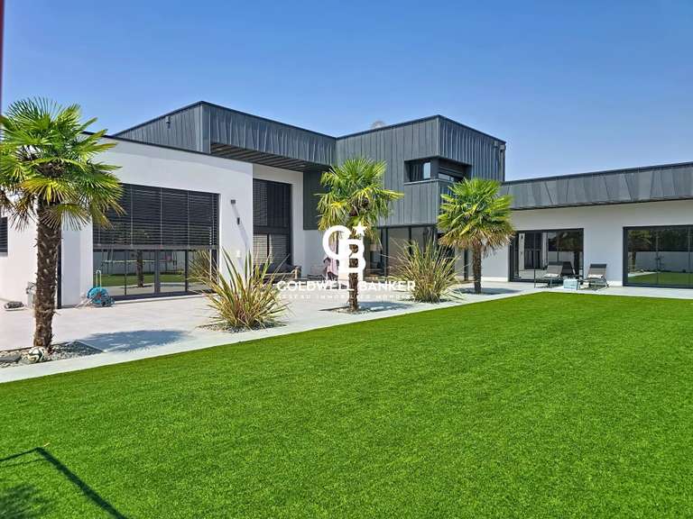 Maison Cholet - 5 chambres - 405m²