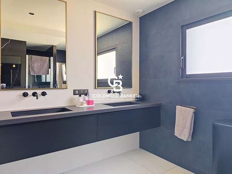 Maison Cholet - 5 chambres - 405m²