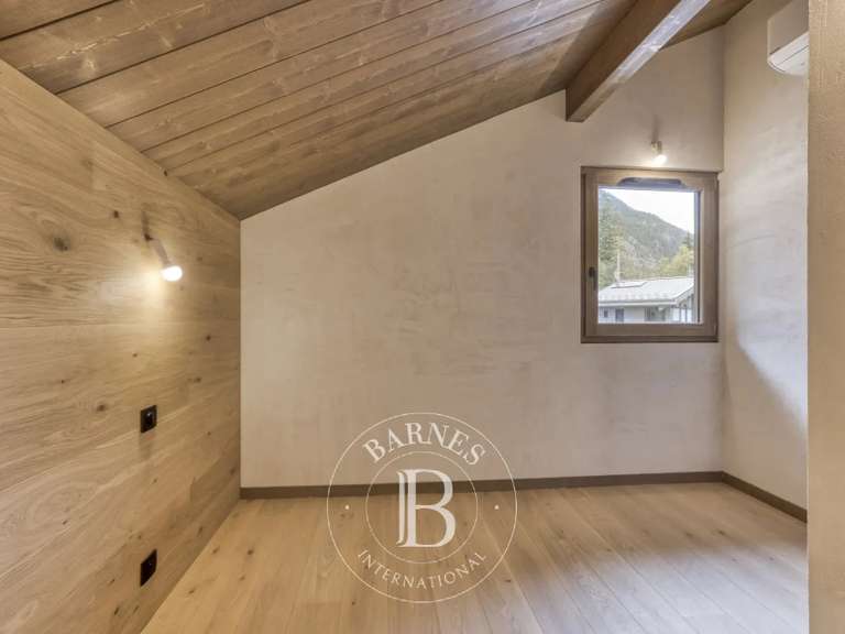 Maison Chamonix-Mont-Blanc - 5 chambres - 145m²