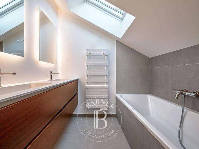 Maison Annecy - 4 chambres - 196m²