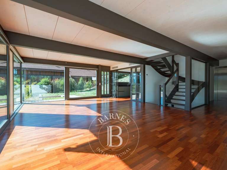 Maison Annecy - 4 chambres - 196m²