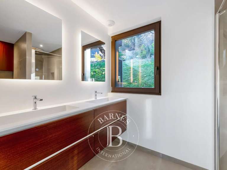 Maison Annecy - 4 chambres - 196m²