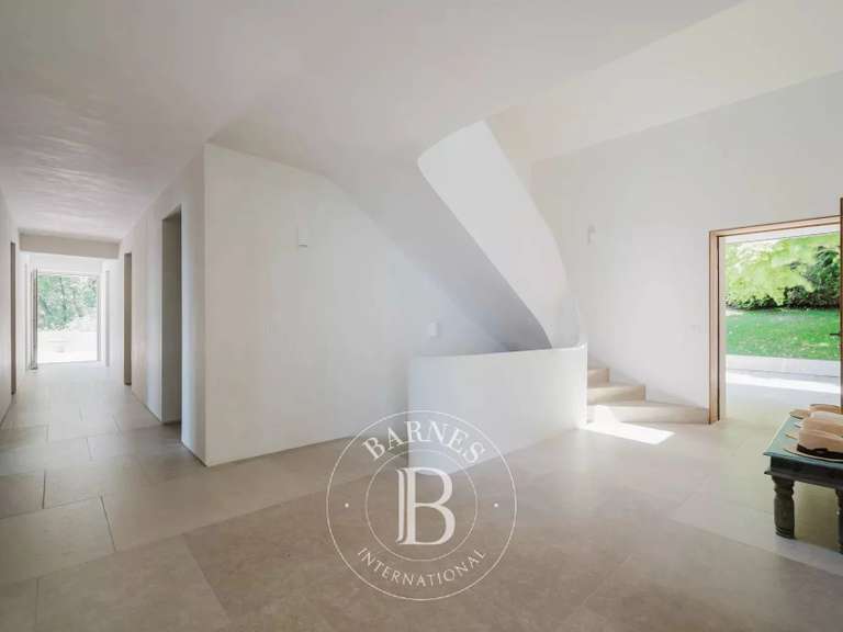 Maison Cateri - 8 chambres - 540m²