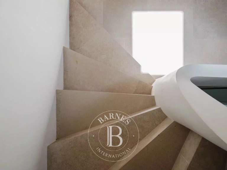 Maison Cateri - 8 chambres - 540m²