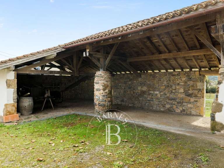 Maison Saint-Pée-sur-Nivelle - 628m²