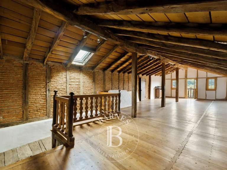 Maison Saint-Pée-sur-Nivelle - 628m²
