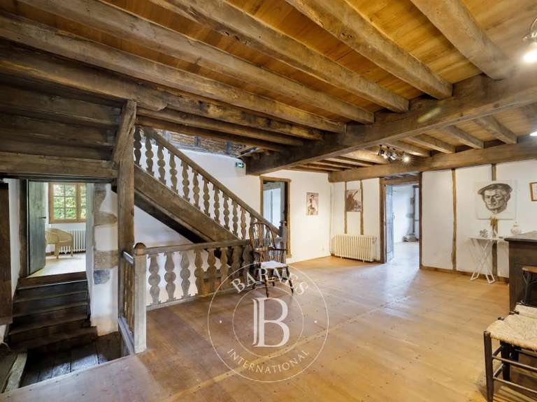 Maison Saint-Pée-sur-Nivelle - 628m²