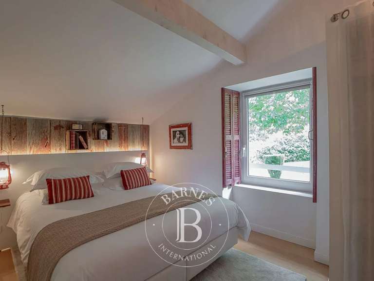 Maison Saint-Pée-sur-Nivelle - 14 chambres - 620m²