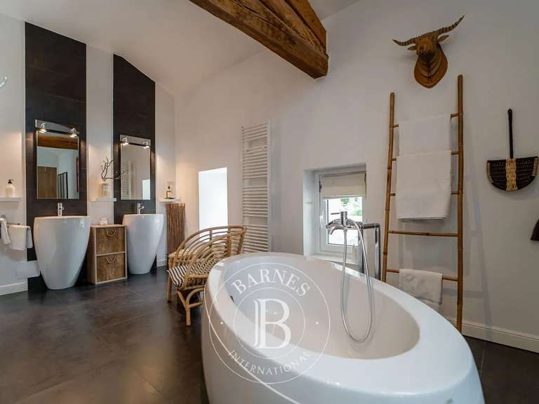 Maison Saint-Pée-sur-Nivelle - 14 chambres - 620m²