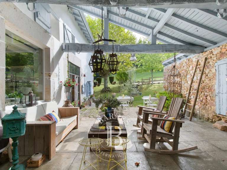 Maison Saint-Pée-sur-Nivelle - 14 chambres - 620m²
