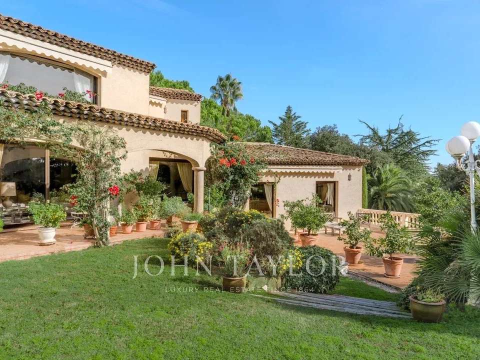 Maison Mougins