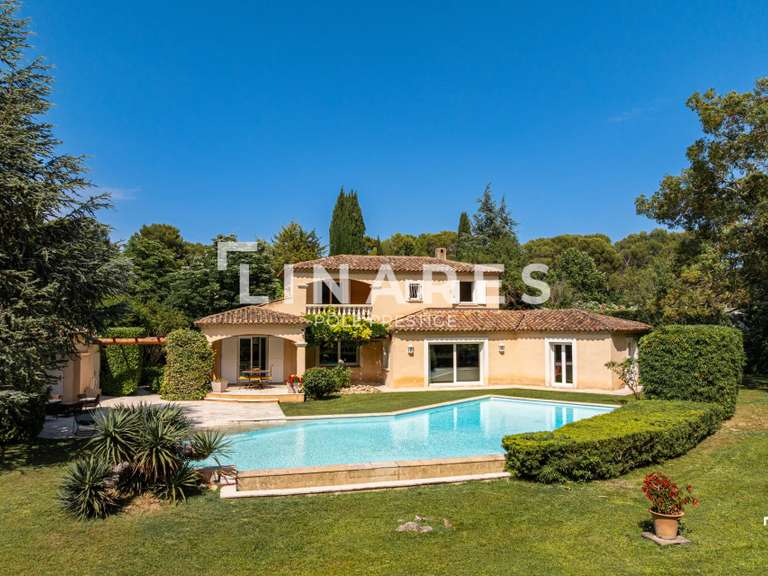 Maison Ventabren - 5 chambres - 200m²
