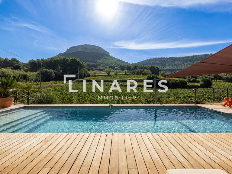 House Cassis - 5 bedrooms - 216m²