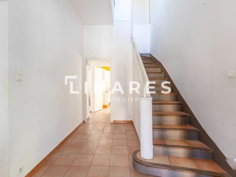 House Aix-en-Provence - 4 bedrooms - 303m²
