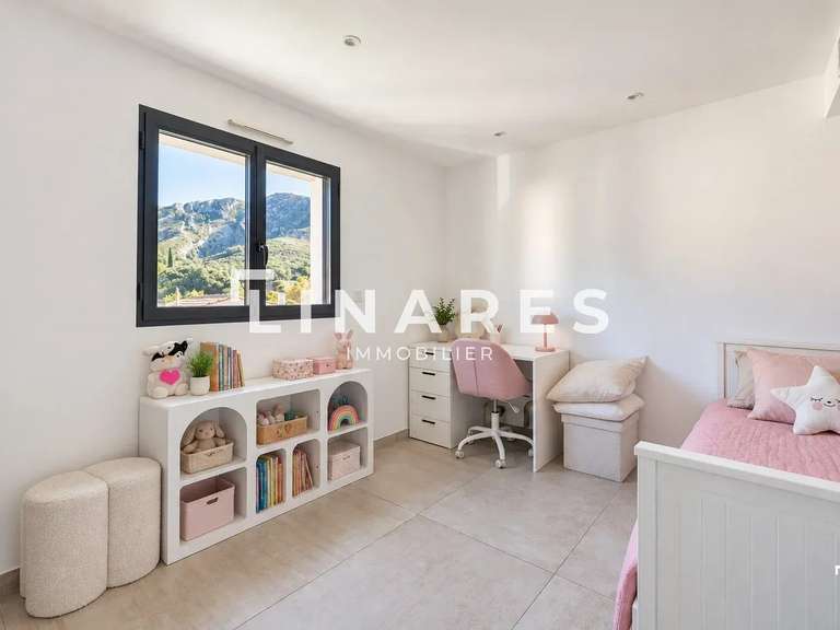 Maison Marseille 10e - 4 chambres - 126m²