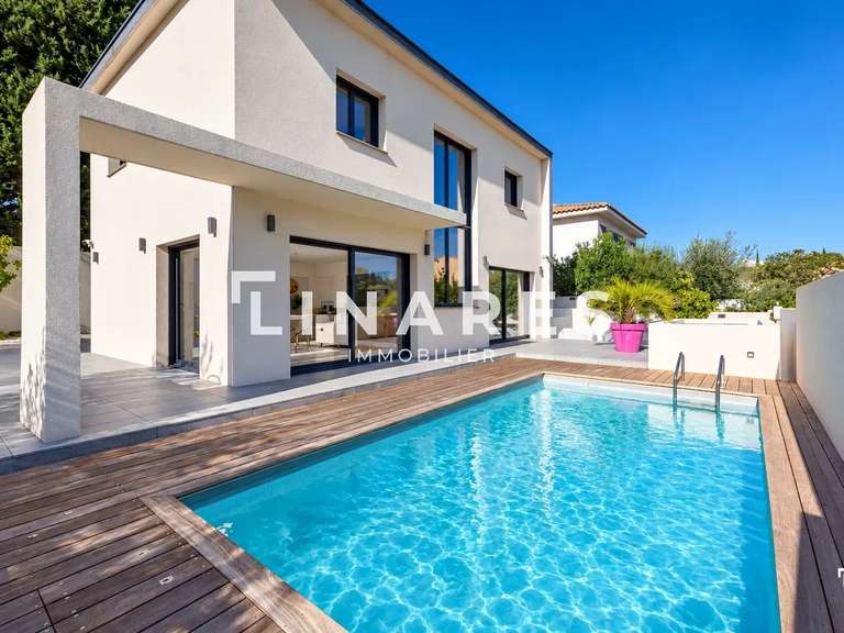 Maison Marseille 10e - 4 chambres - 126m²