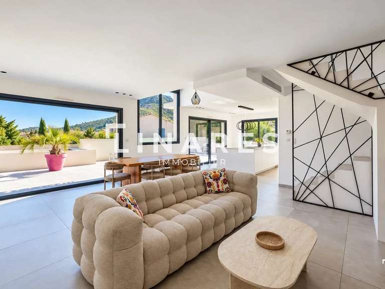 Maison Marseille 10e - 4 chambres - 126m²