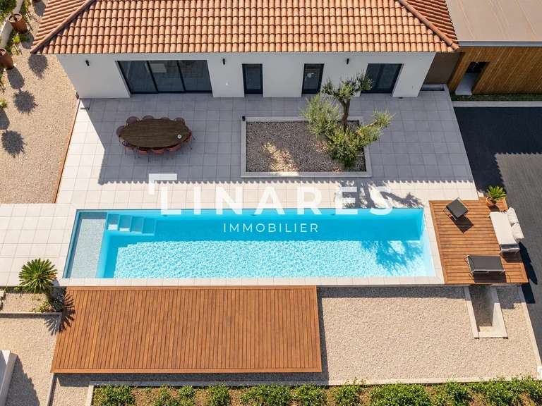 Maison Le Puy-Sainte-Réparade - 4 chambres - 151m²