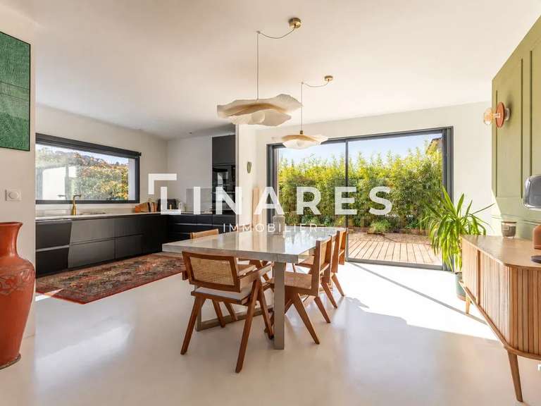 Maison Le Puy-Sainte-Réparade - 4 chambres - 151m²