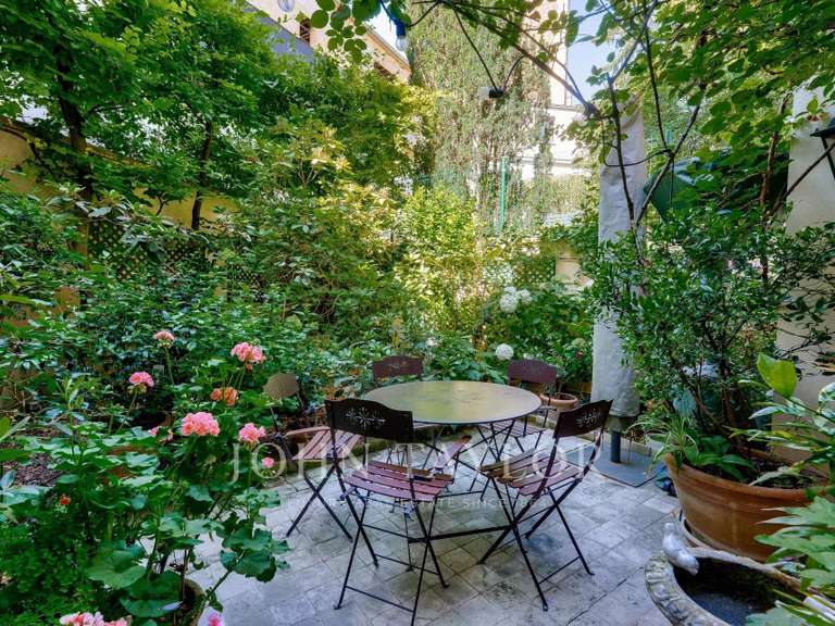 Maison Paris 16e - 7 chambres - 484m²